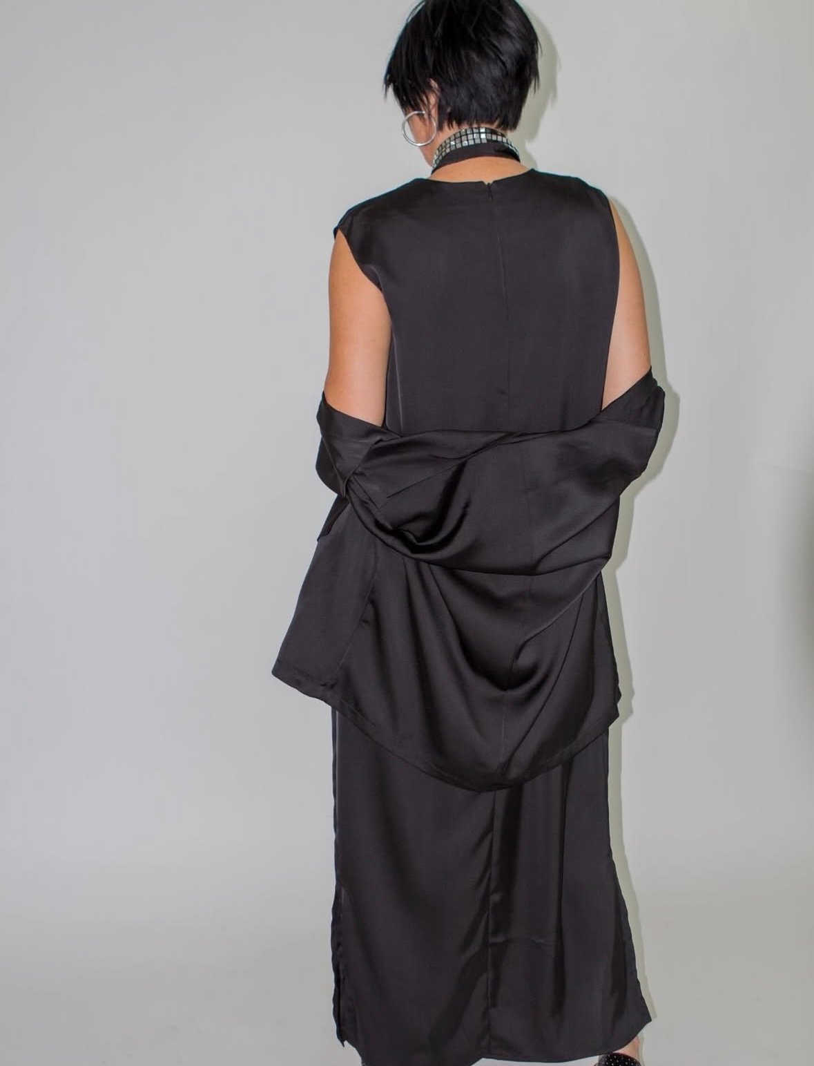 סוד הקבלה - שמלת סאטן