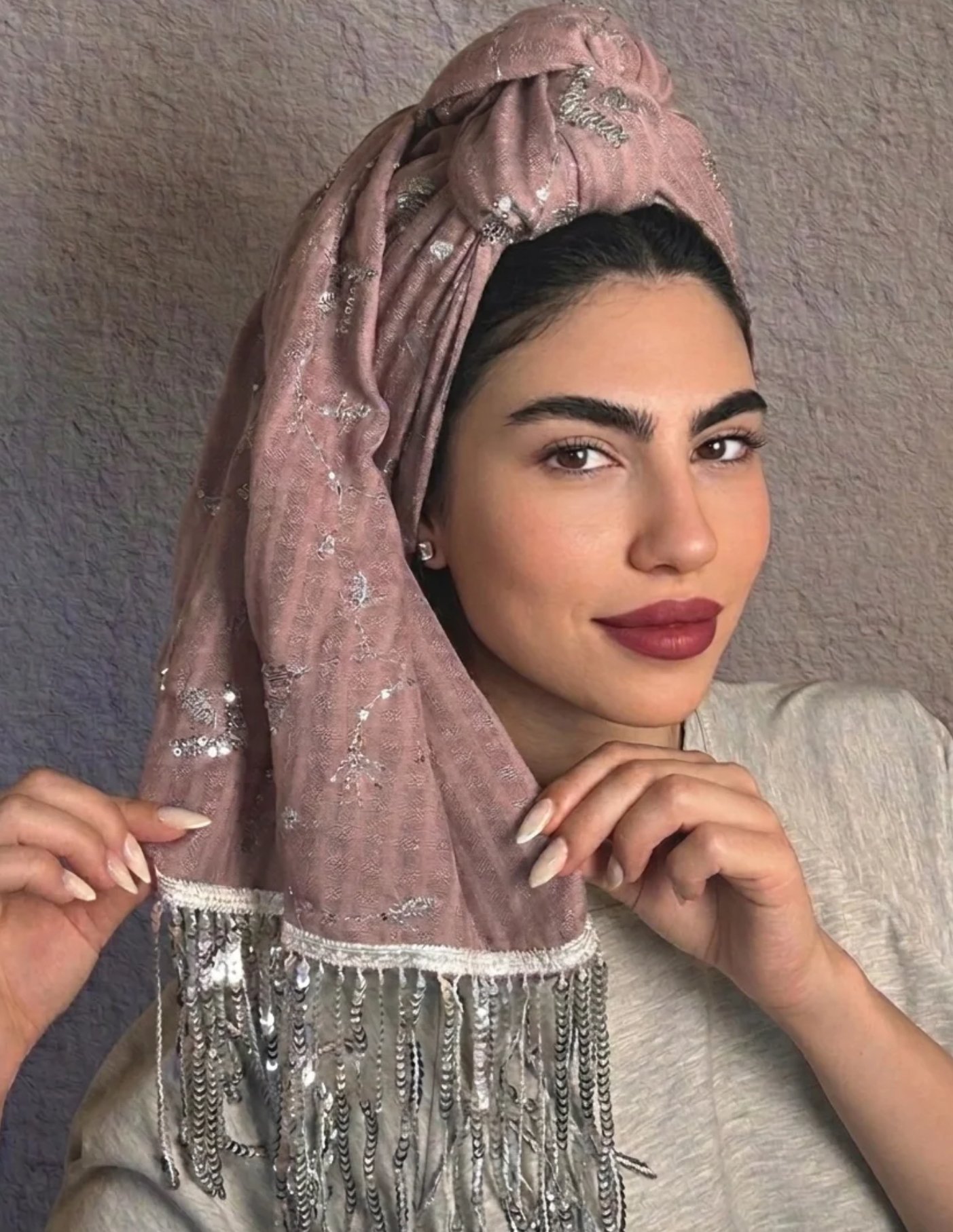 מטפחת - ״תפארתך״ ורוד