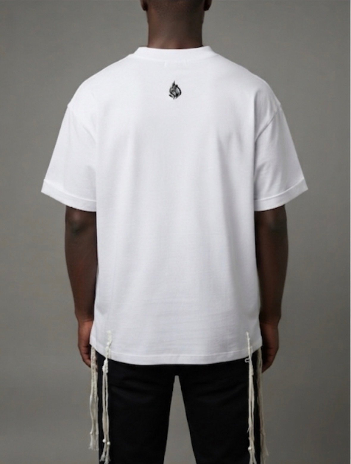 THE TZITZIT TEE האש שלי לבן
